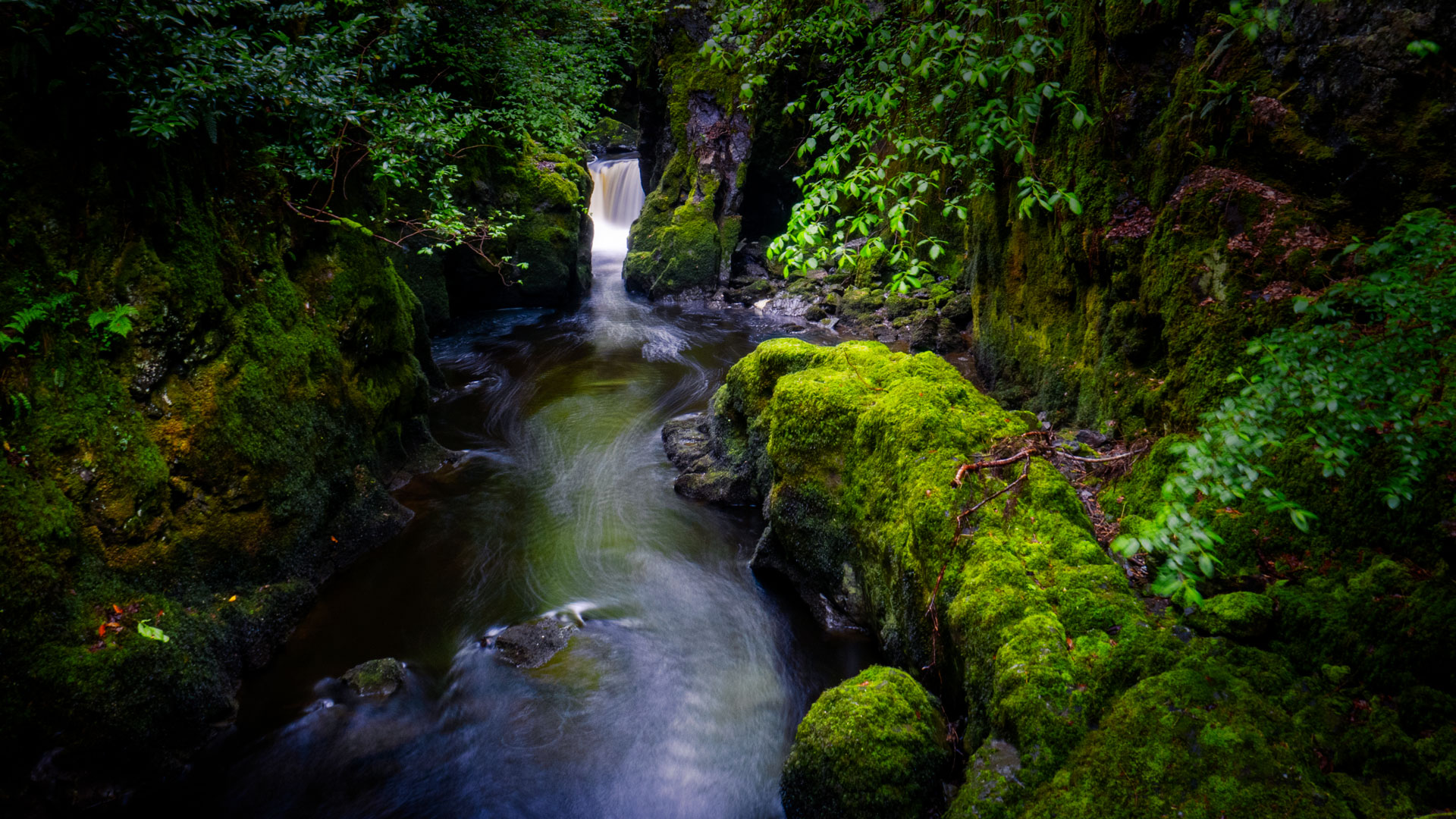 Rumbling Bridge